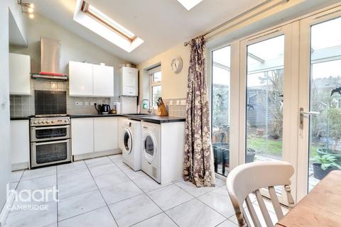 3 bedroom semi-detached house for sale, Kelvin Close, Cambridge