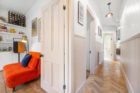 39 Brading Road, Brixton, London, SW2 2AP