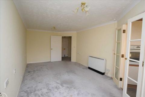 1 bedroom retirement property for sale, Spalding Court, Cedar Avenue, Chelmsford