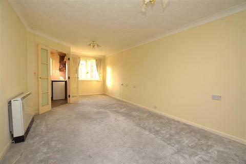 1 bedroom retirement property for sale, Spalding Court, Cedar Avenue, Chelmsford