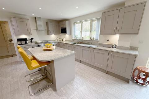 5 bedroom detached house for sale, Edmonds Close, Stratford-Upon-Avon