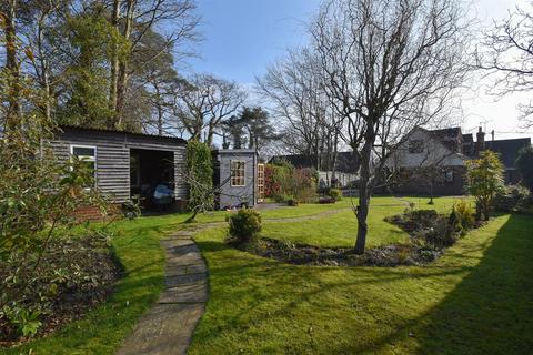 4 bedroom detached bungalow for sale, Butchers Lane, Three Oaks, Hastings