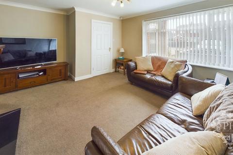 3 bedroom detached house for sale, Queensbury Close, Redcar, TS10 4QA