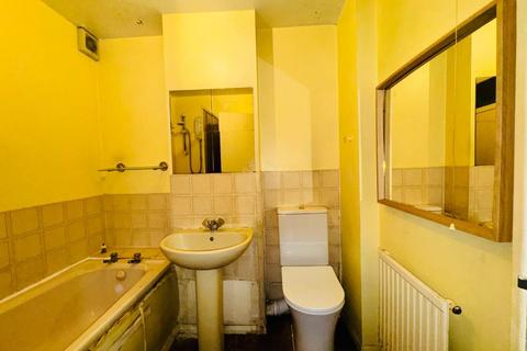 66 Edmeston Close, London, E9 5TL