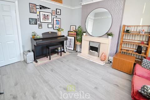 2 bedroom terraced house for sale, Whites Road, Cleethorpes DN35