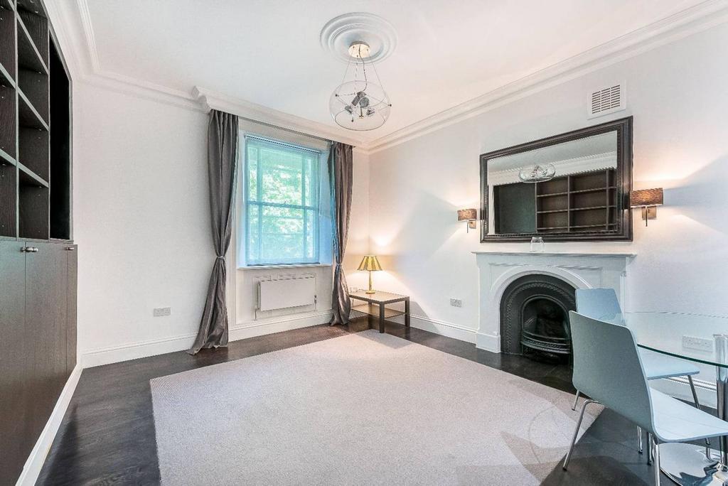 St Georges Square, Pimlico, London, SW1V 2 bed flat - £3,000 pcm (£692 pw)