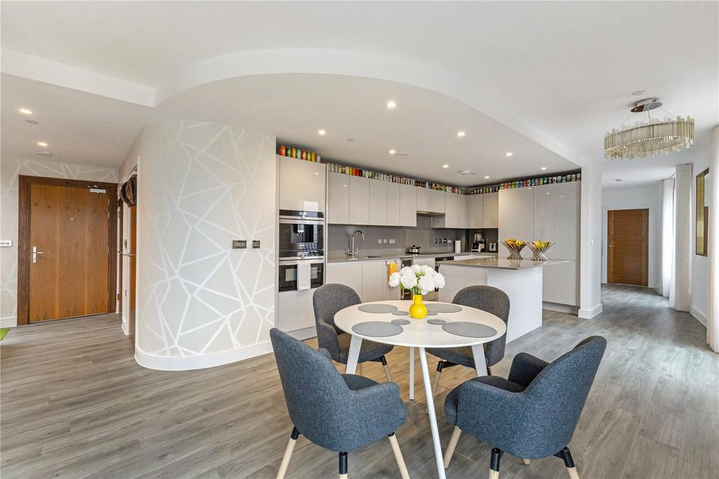 Kitchen/Dining