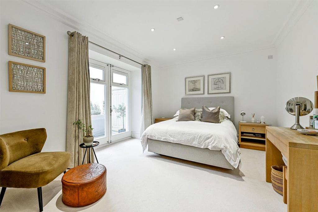 Principal Bedroom