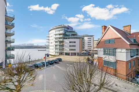 2 bedroom apartment for sale, Ebb Court, Albert Basin Way, London, E16