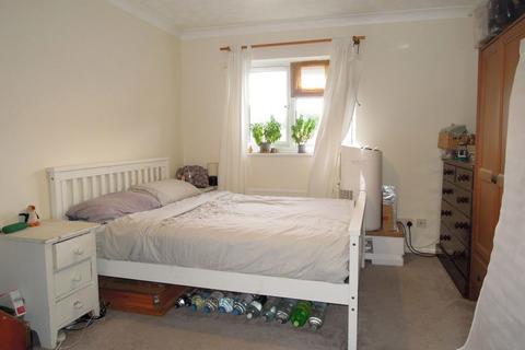 1 bedroom house to rent, SOUTH COLCHESTER