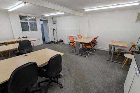 Property to rent, The Rear Studio (Office / Commercial Unit), 111 Colindale Avenue, Colindale