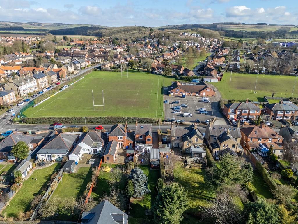 10 burnby lane ariel-4