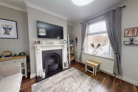 2 bedroom end of terrace house for sale, Diamond Place, Harrogate