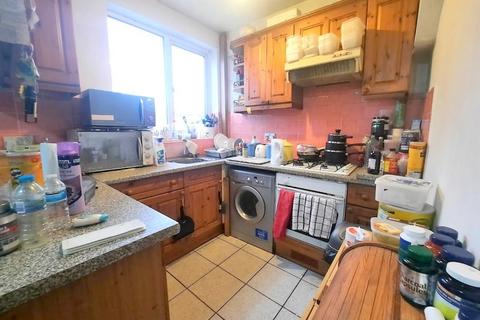 3 bedroom semi-detached house for sale, Hatton Road, Feltham, TW14