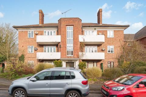 Maidenhead,  Berkshire,  SL6