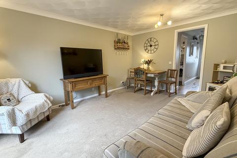 2 bedroom end of terrace house for sale, Virginia Drive, Warminster