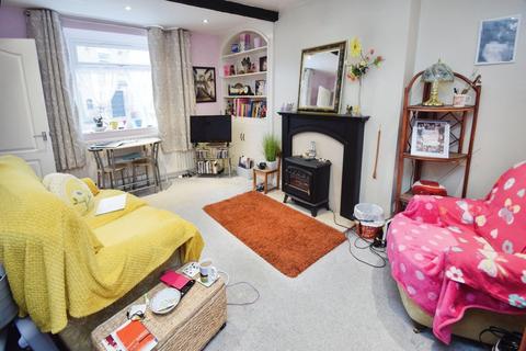 1 bedroom cottage for sale, Knoll View, Bradford BD17