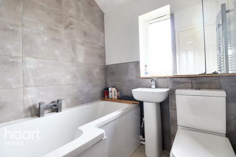 4 bedroom end of terrace house for sale, Gilda Crescent, Bristol