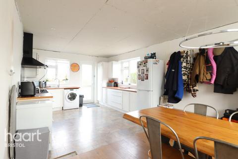 4 bedroom end of terrace house for sale, Gilda Crescent, Bristol