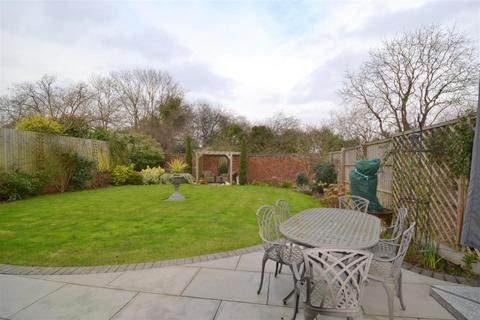 3 bedroom detached house for sale, Poplar Gardens, Malvern