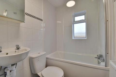 2 bedroom terraced house to rent, Bedford Street, Hertfordshire WD24