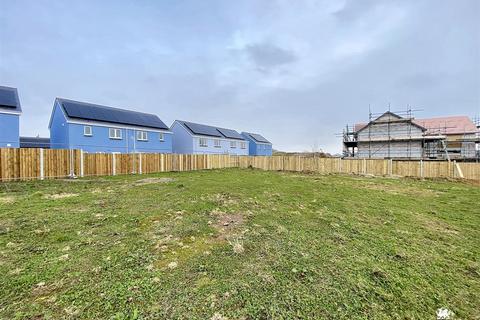 4 bedroom property with land for sale, Jameston, Tenby