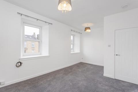 2 bedroom flat to rent, Grahams Road, Falkirk FK2