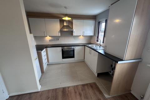 2 bedroom apartment to rent, Blueberry Avenue, Manchester M40