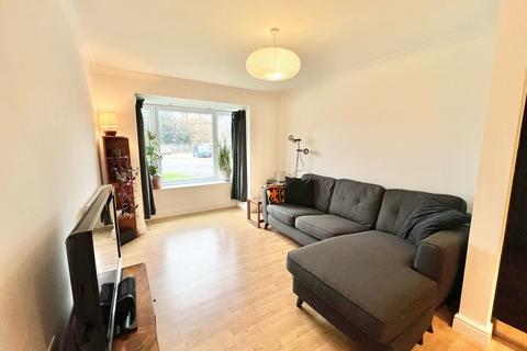 1 bedroom ground floor flat for sale, Frimley Green Road, Camberley GU16