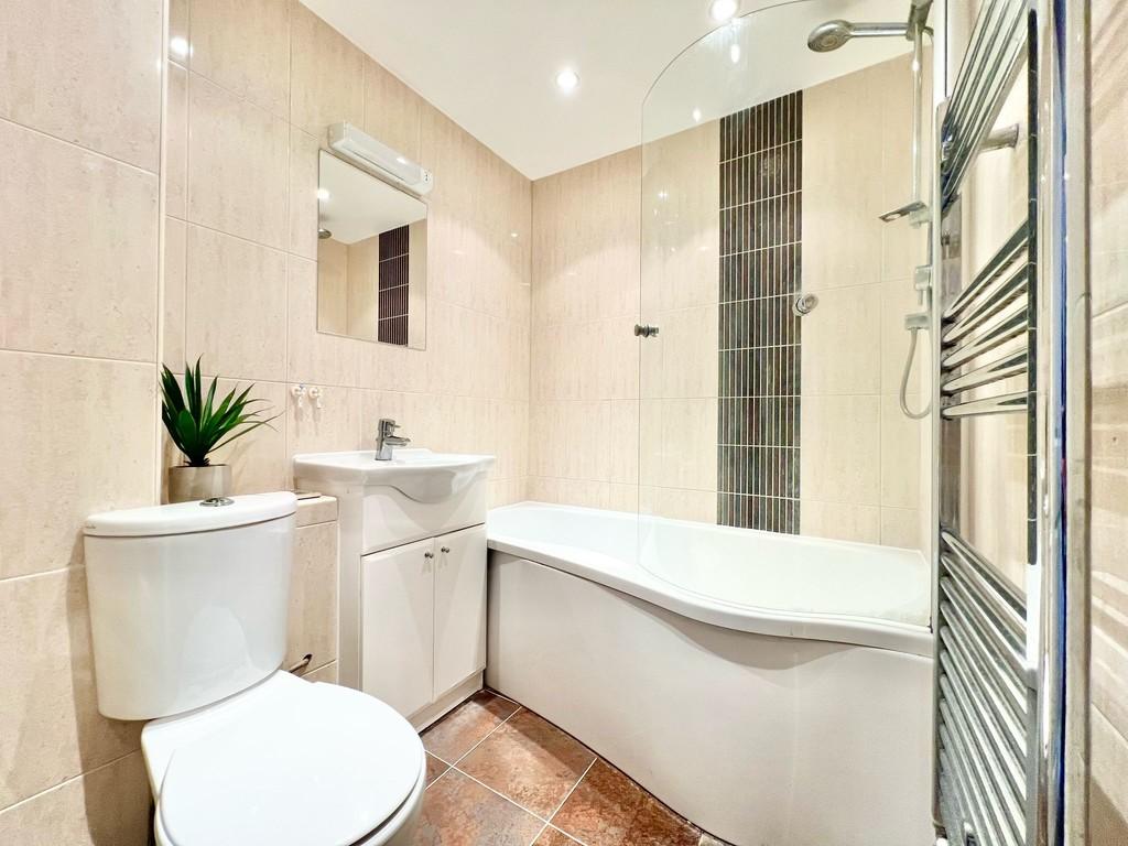 Whats App Image 2025-02-20 at 12.42.03 7d1df08a