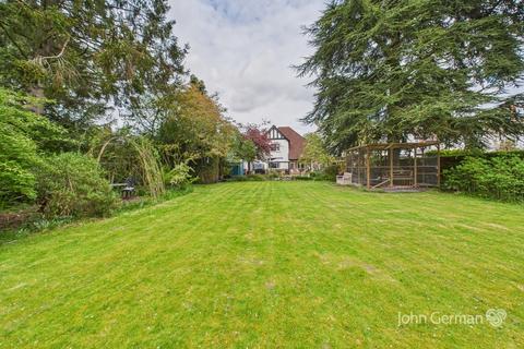 3 bedroom detached house for sale, Westfield Drive, Loughborough