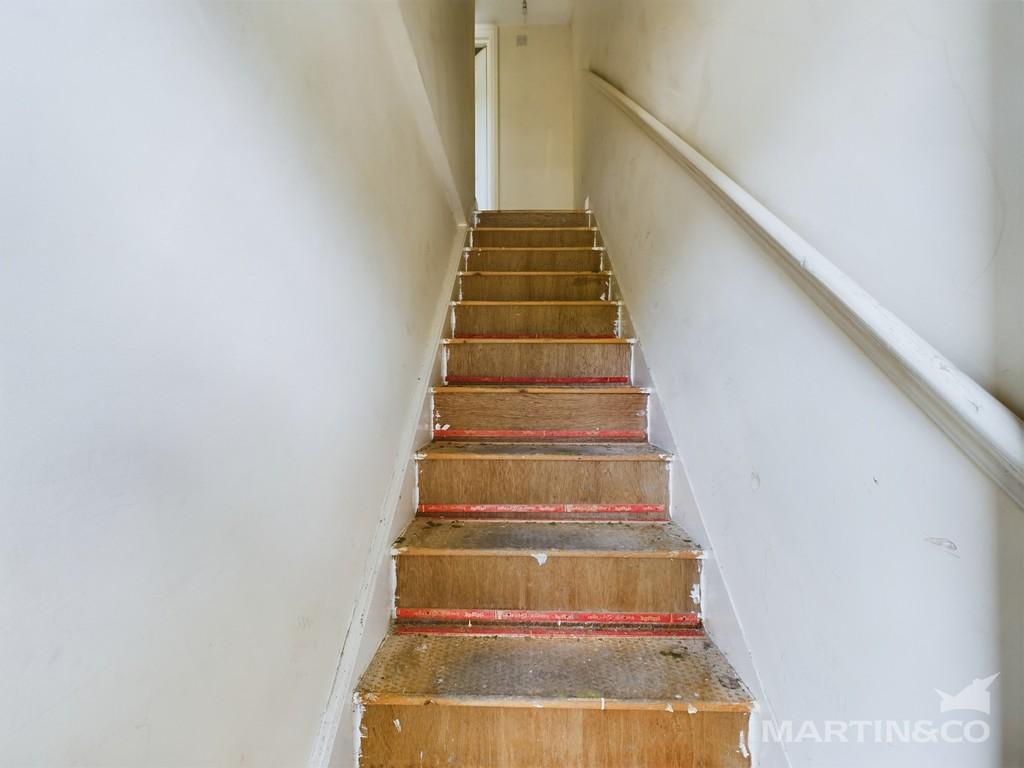Flat 6 Entrance Stairway