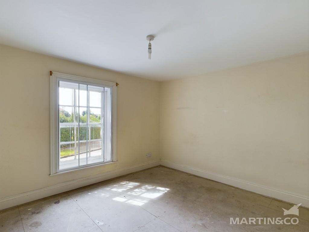 Flat 6 Bedroom