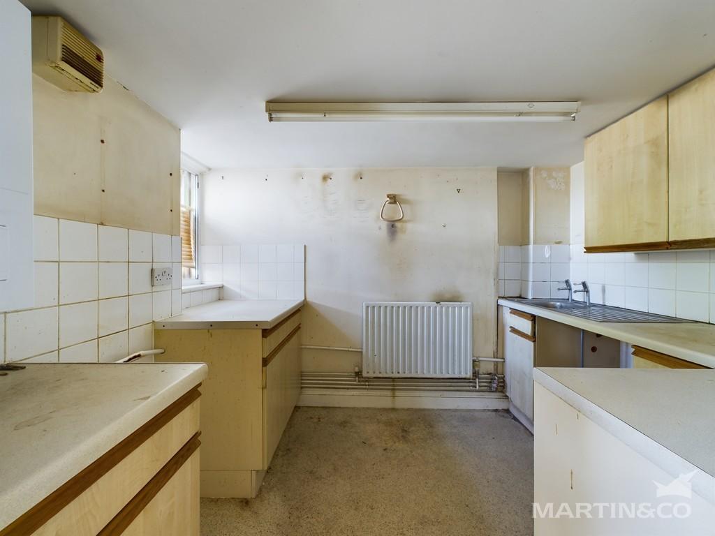 Flat 1 Kitchen
