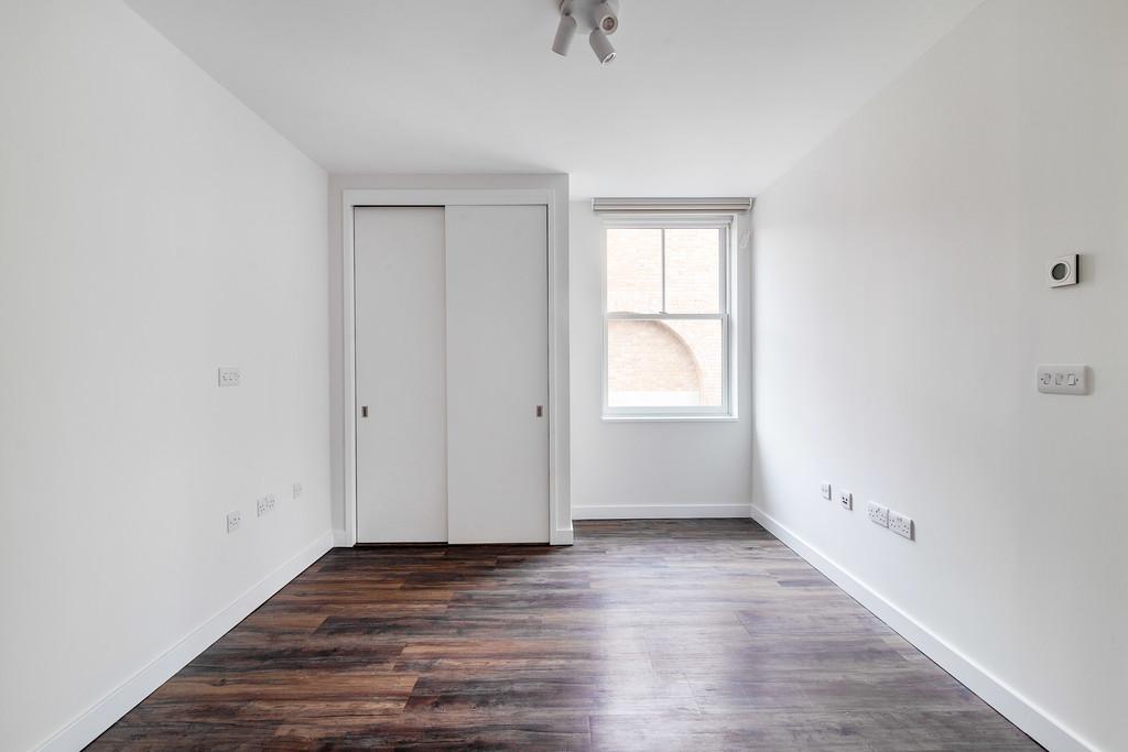 3.04 Mercer Walk 06