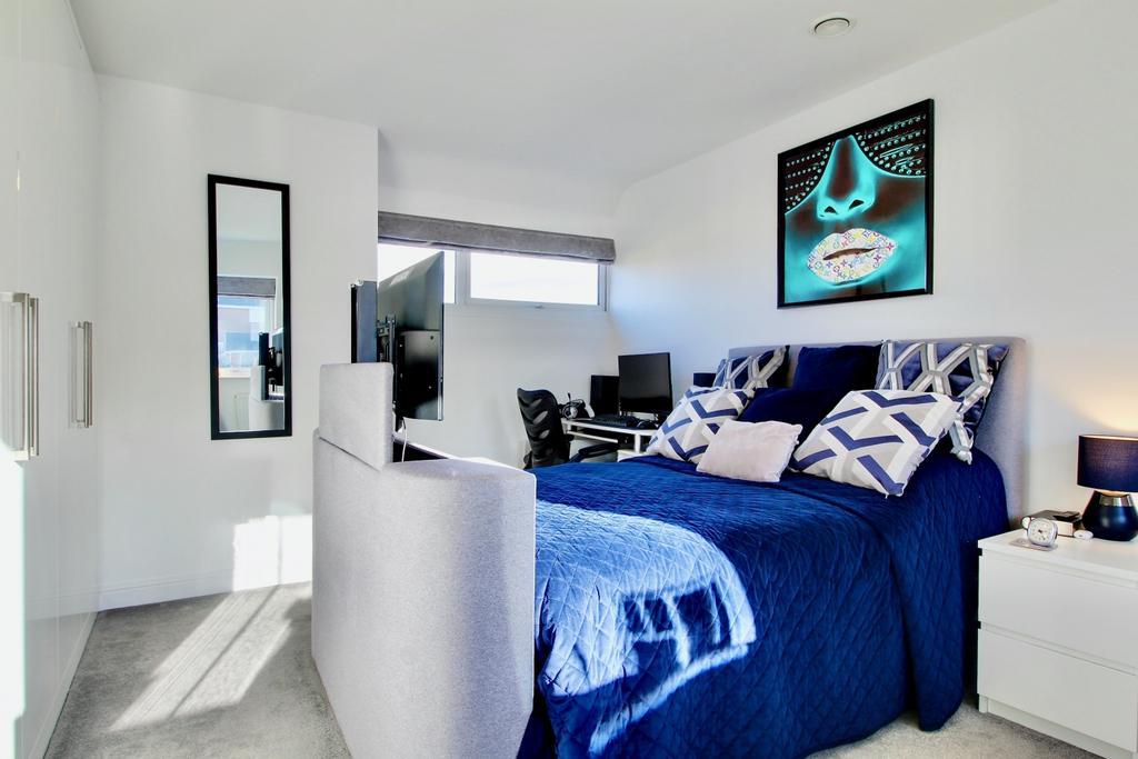 Bedroom 2 - Double Bedroom with Ensuite