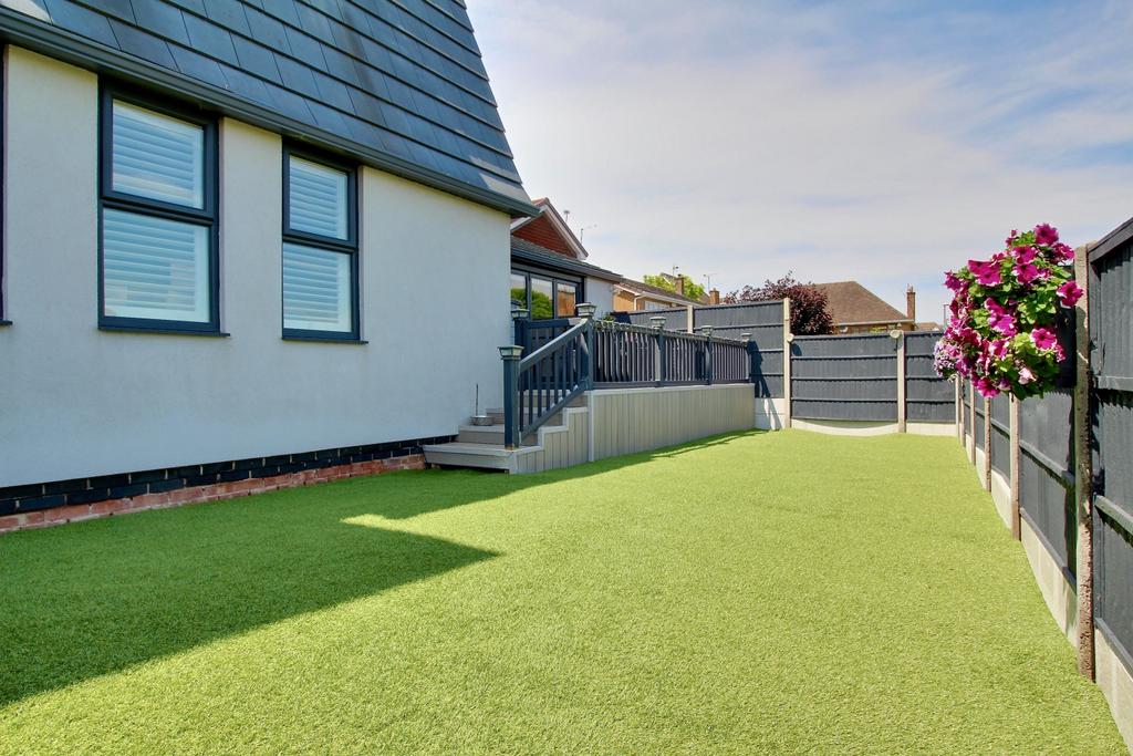 Side Garden with Raised Terrace