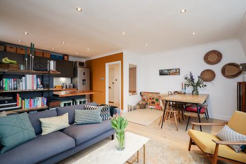54i Hampton Road, Teddington, TW11 0JX