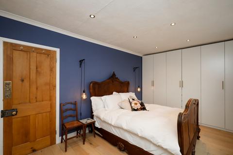 54i Hampton Road, Teddington, TW11 0JX
