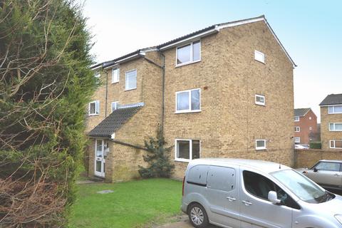 1 bedroom apartment for sale, Droveway, Loughton