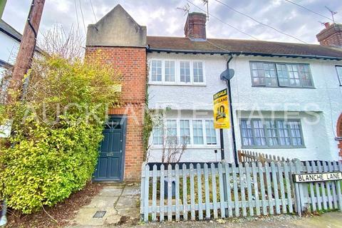 3 bedroom cottage for sale, Blanche Lane, Potters Bar EN6