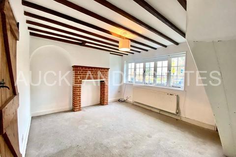 3 bedroom cottage for sale, Blanche Lane, Potters Bar EN6