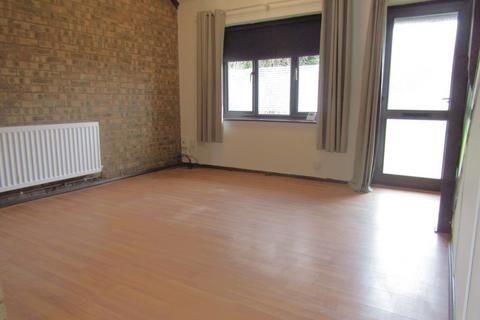 1 bedroom end of terrace house to rent, Hampstead Avenue, Essex CO16