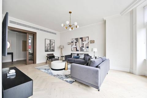 5 bedroom flat to rent, Kensington Road, Kensington, London, W8