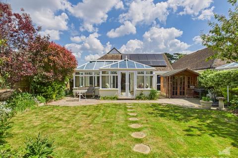 3 bedroom detached bungalow for sale, Furse Feld, Aldwick