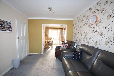 3 bedroom semi-detached house for sale, Crown Road, Clacton on Sea