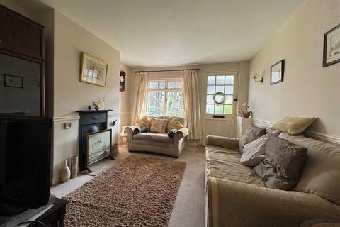 2 bedroom terraced house to rent, Thompsons Cottages, Harwood Hall Lane, Upminster
