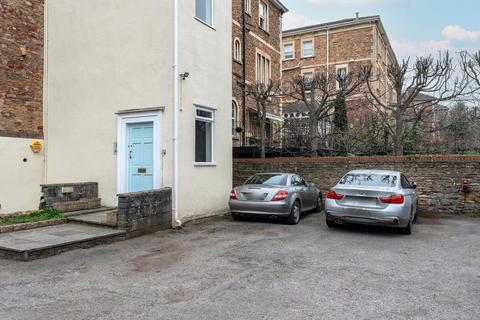 2 bedroom flat for sale, Bristol BS8