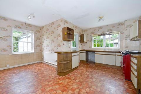 5 bedroom detached house for sale, Gadbridge Lane, Ewhurst, GU6