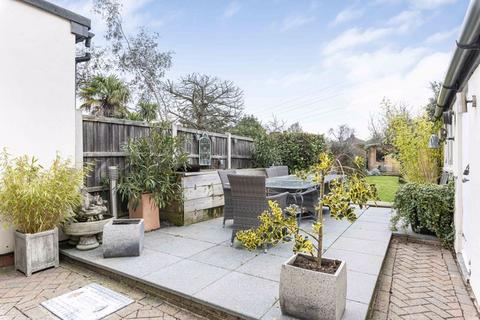 350 Hurst Road, Bexley, DA5 3LA